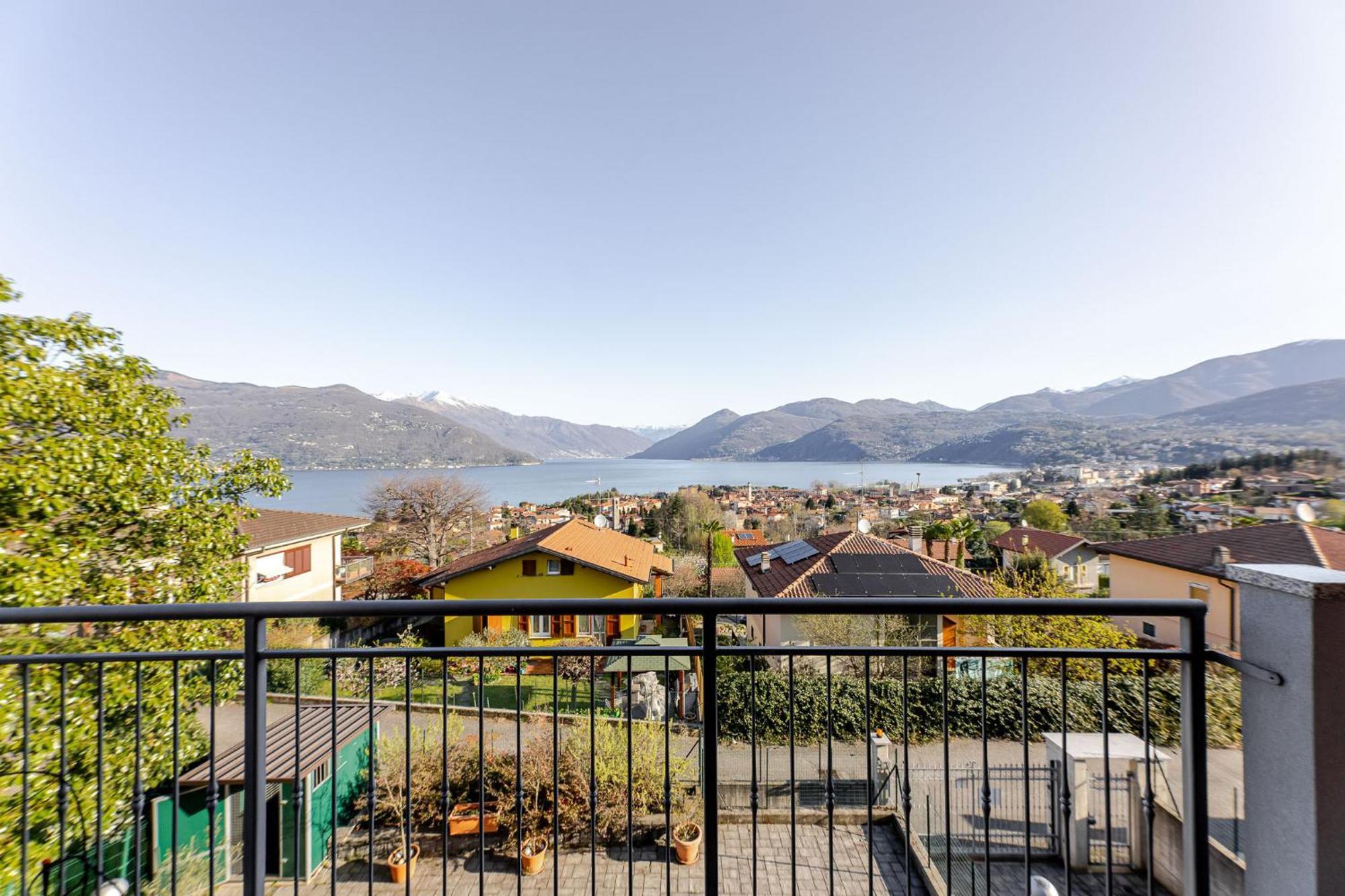 Casa Elena - Bella Vista Lago Germignaga Bagian luar foto